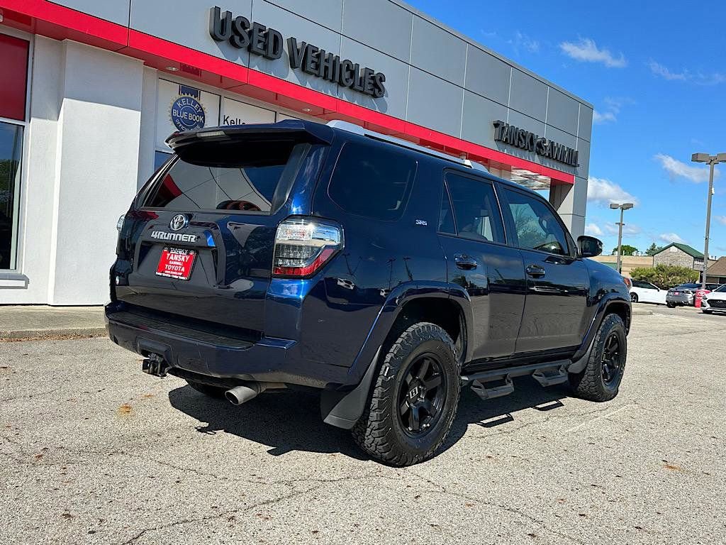Certified 2018 Toyota 4Runner SR5 Premium AWD/4WD image 5