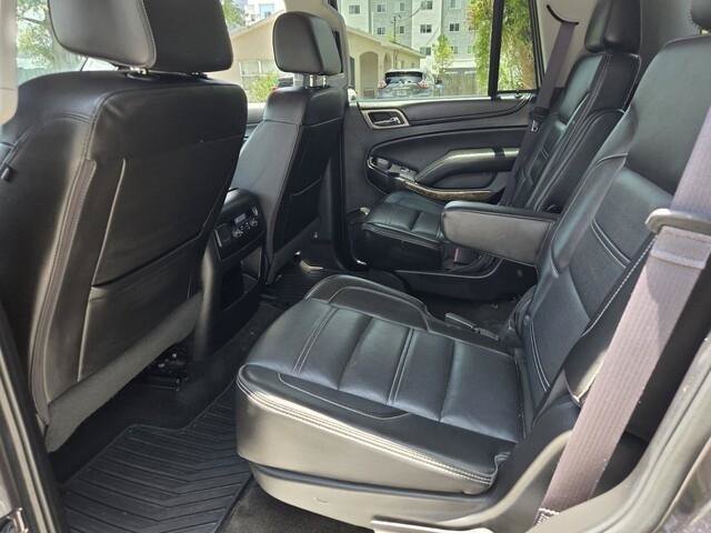 Used 2017 GMC Yukon Denali RWD image 16