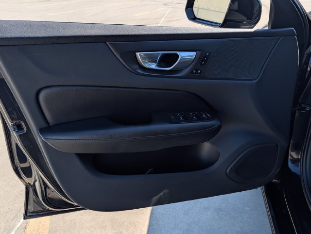 Used 2024 Volvo S60 B5 Core FWD image 15