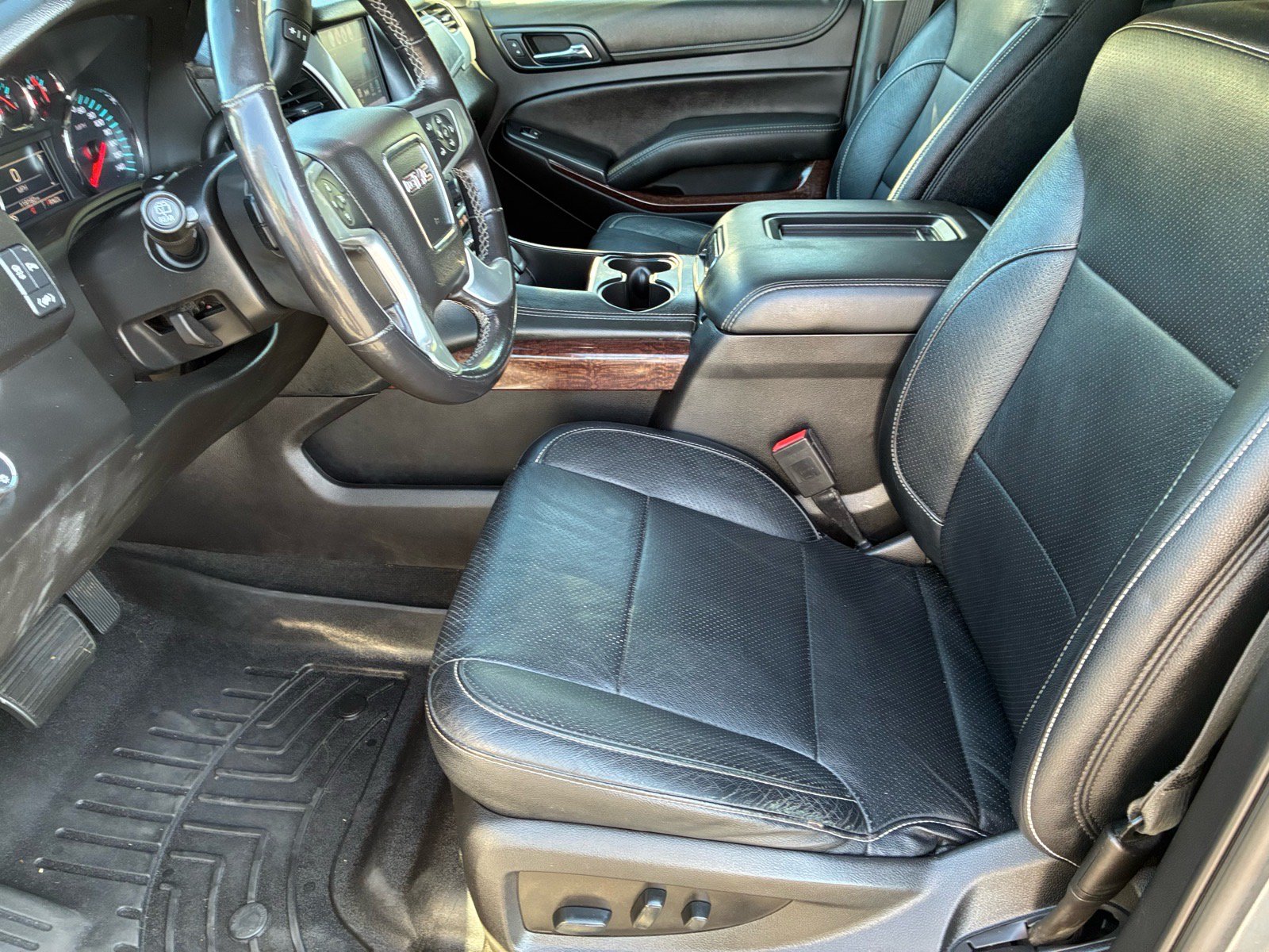 Used 2018 GMC Yukon SLE w/ Convenience Package RWD image 7