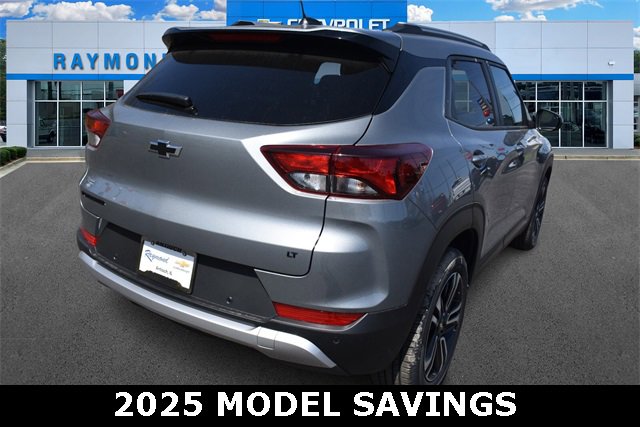New 2025 Chevrolet TrailBlazer LT w/ Convenience Package image 3