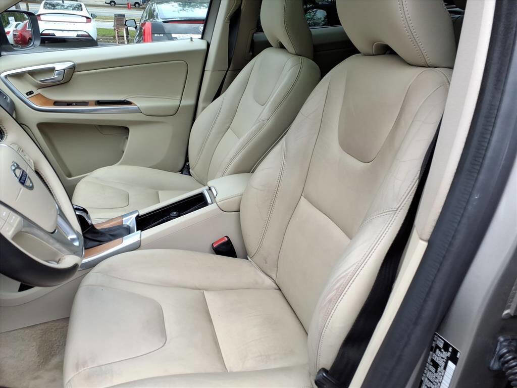 Used 2015 Volvo XC60 T5 Platinum FWD image 18