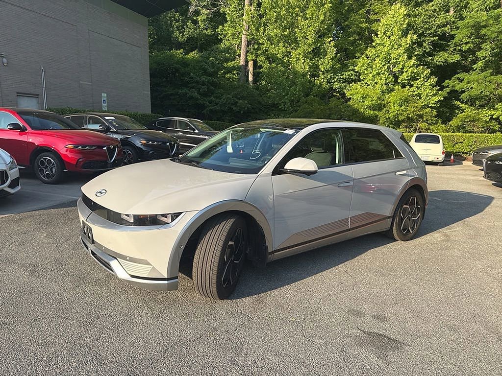Used 2024 Hyundai Ioniq 5 Limited RWD image 3
