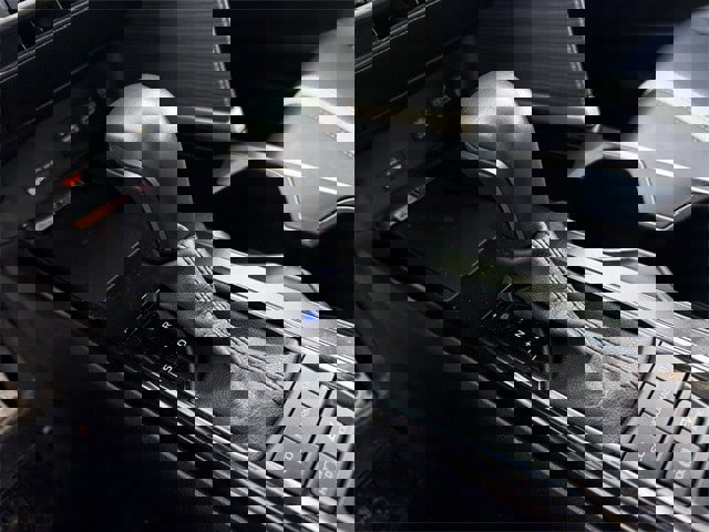 Used 2025 Toyota Camry SE image 20