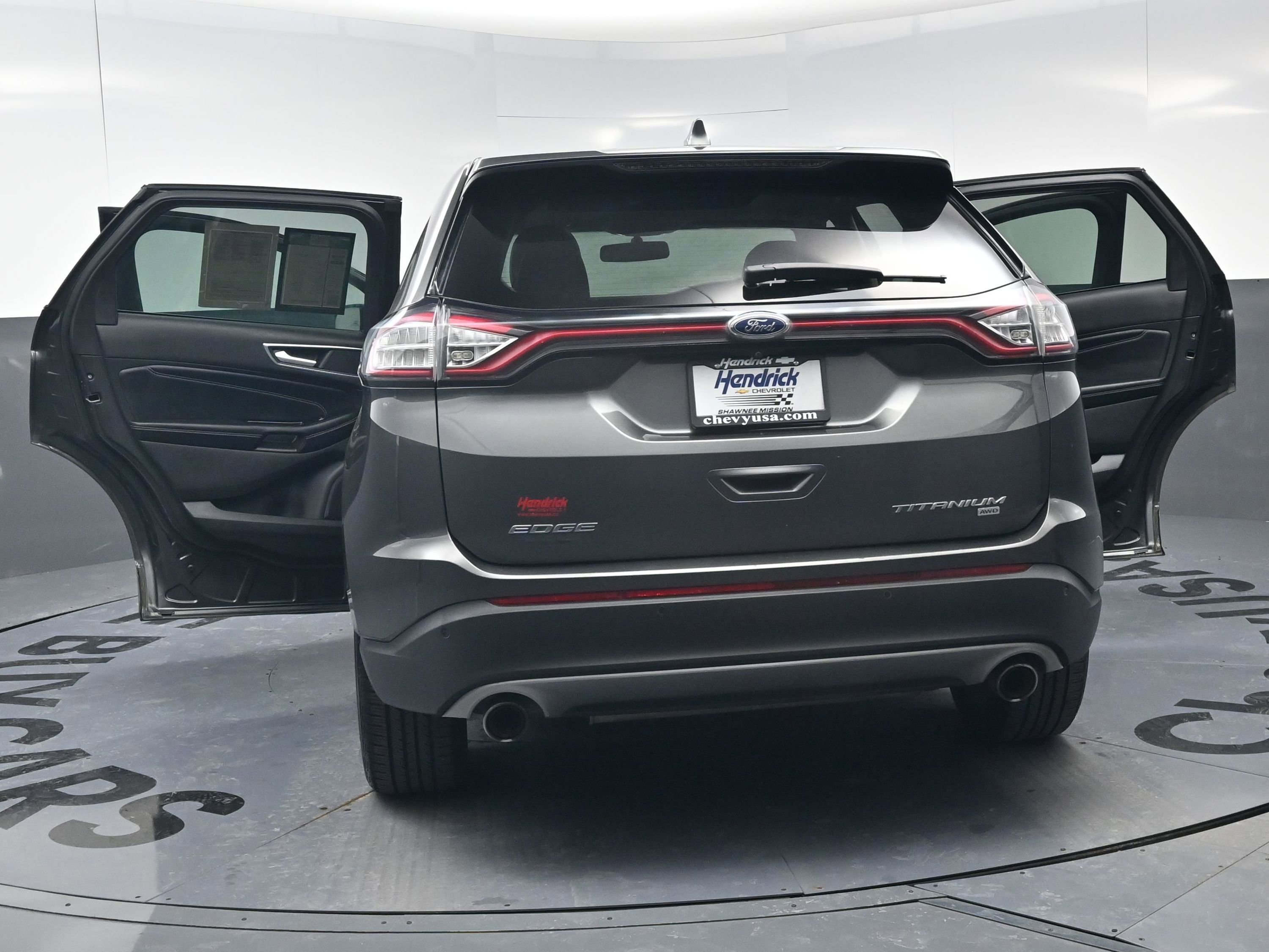 Used 2016 Ford Edge Titanium w/ Equipment Group 301A AWD/4WD image 28