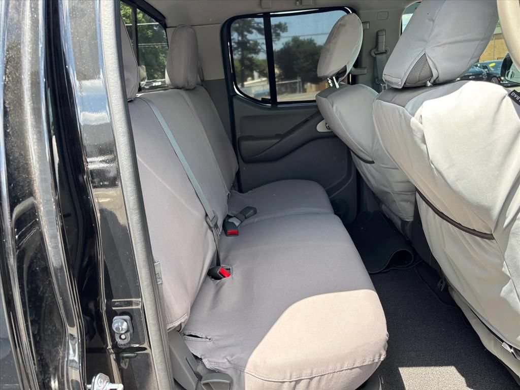 Used 2021 Nissan Frontier SV AWD/4WD image 11