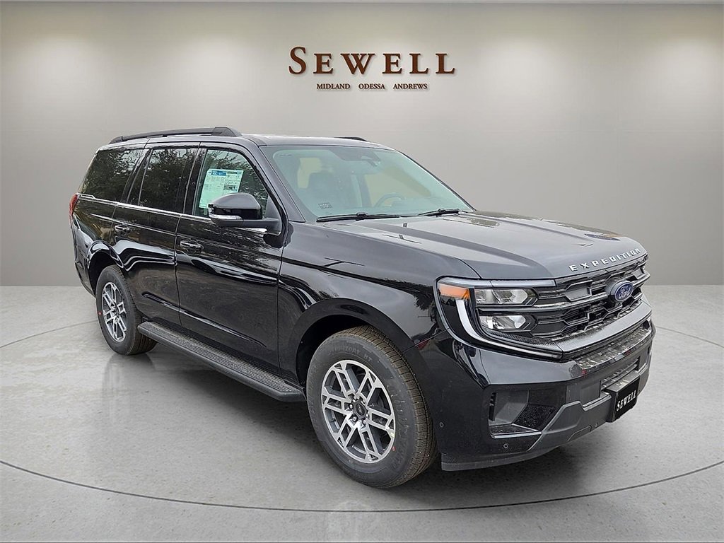 New 2025 Ford Expedition Active image 6