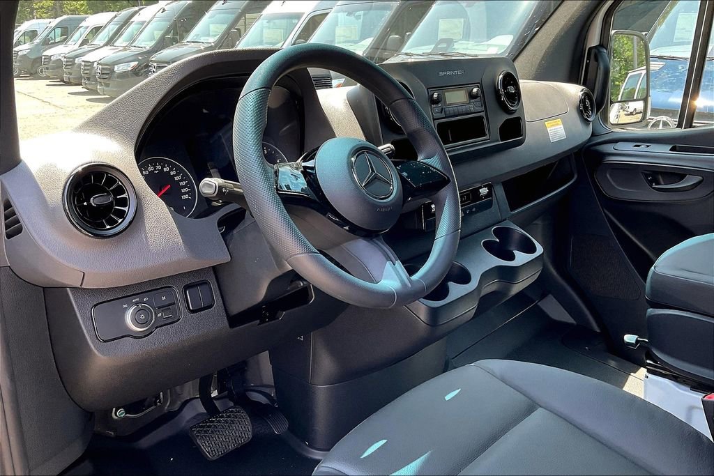 New 2025 Mercedes-Benz Sprinter 2500 image 5