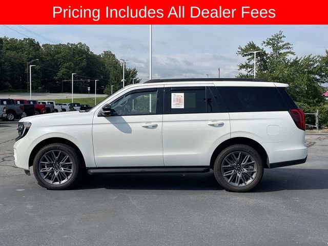 Used 2026 Ford Expedition Platinum w/ Stealth Appearance Package AWD/4WD image 2
