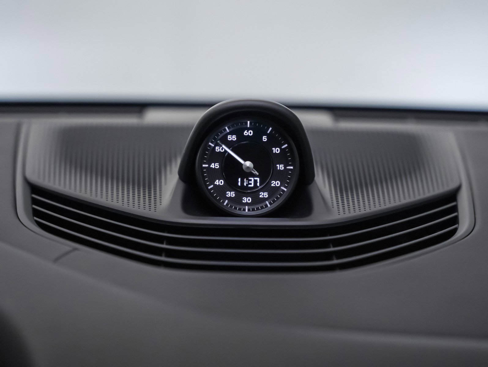 Certified 2024 Porsche Taycan GTS w/ Premium Package (P6U) image 20