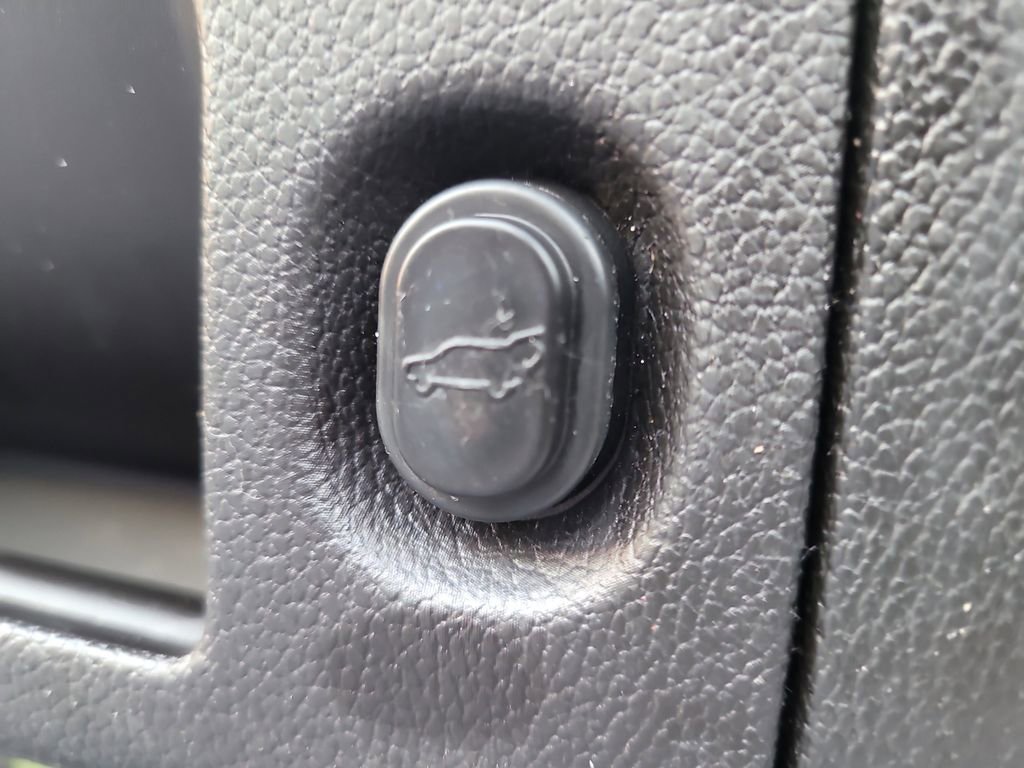 Used 2017 Chevrolet Tahoe Premier image 8