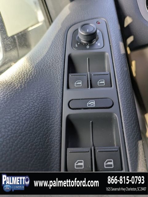 Used 2016 Volkswagen Tiguan S FWD image 23