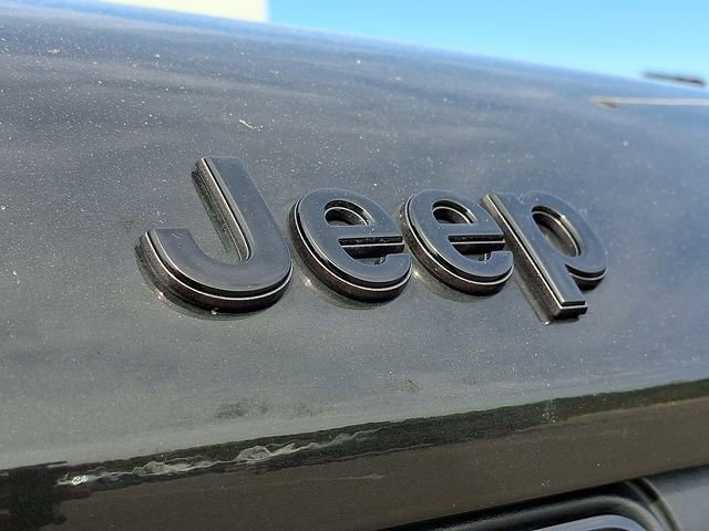 Used 2023 Jeep Grand Cherokee L Limited w/ Luxury Tech Group II AWD/4WD image 30