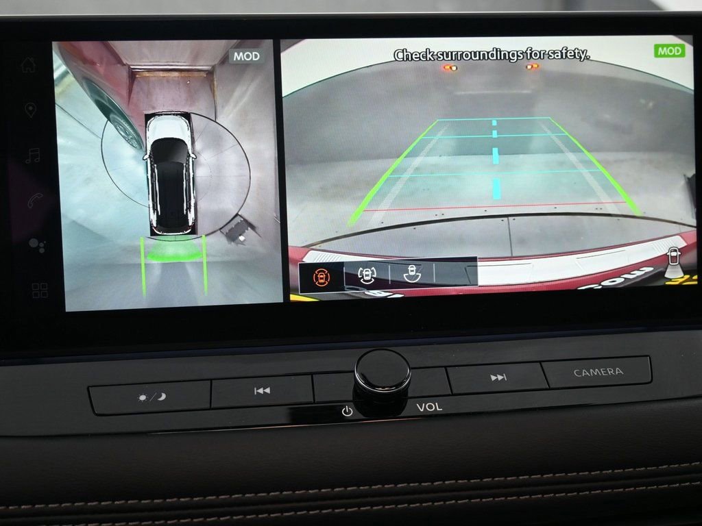 Used 2025 Nissan Rogue Platinum w/ Platinum Premium Package image 12