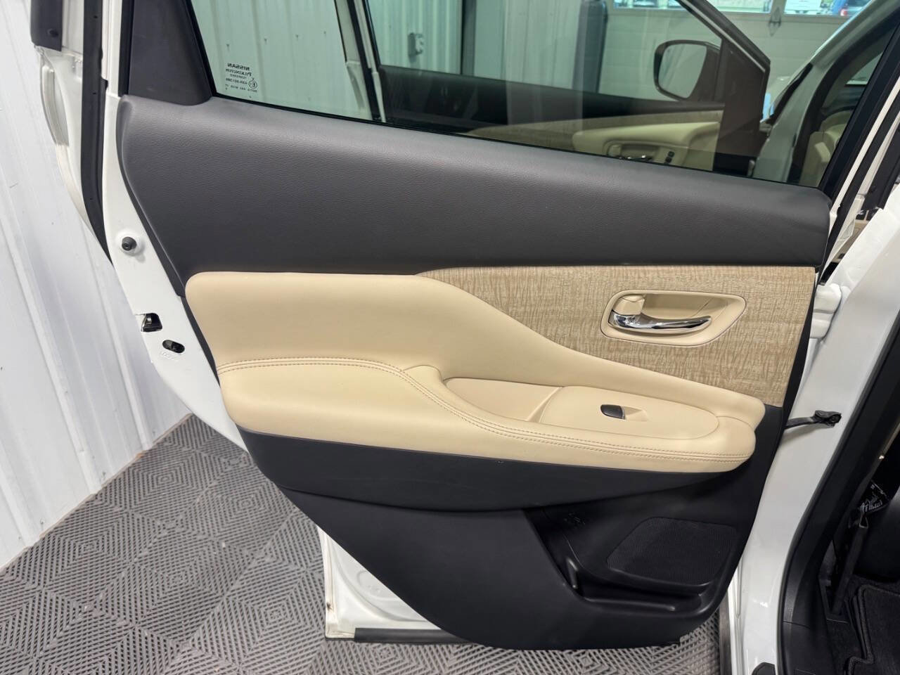 Used 2022 Nissan Murano SL AWD/4WD image 12