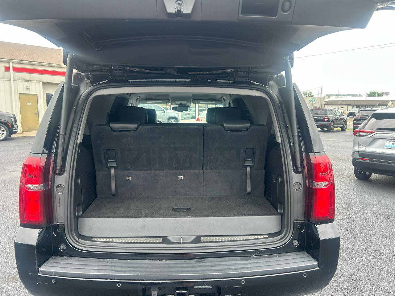 Used 2020 Chevrolet Tahoe LT AWD/4WD image 10