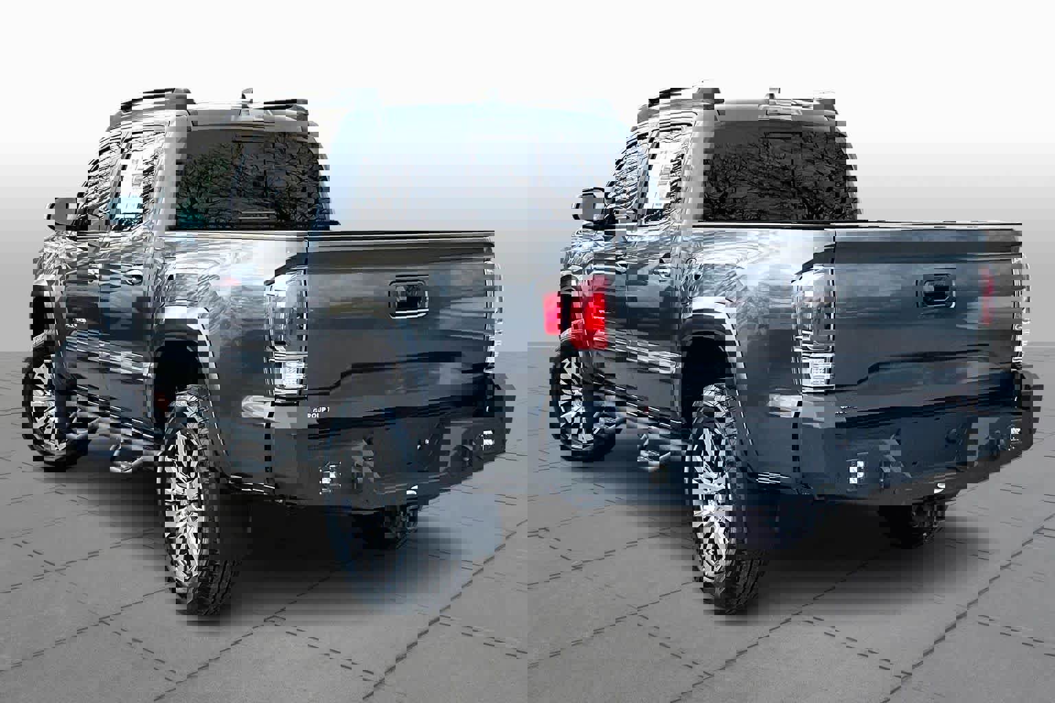 Used 2023 Toyota Tacoma Limited image 12