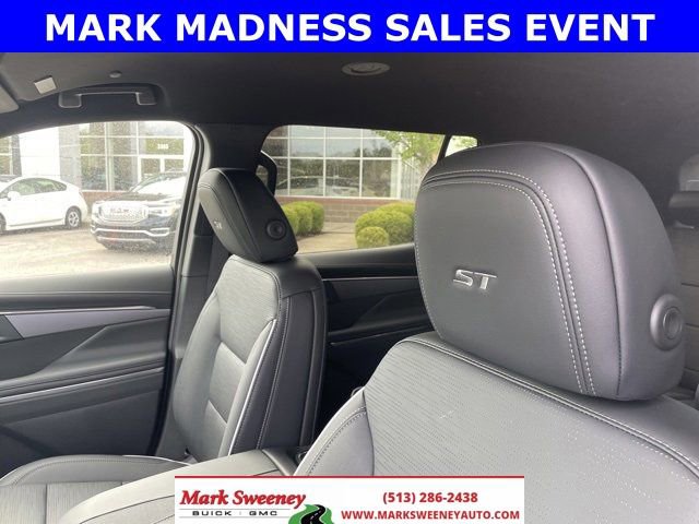 New 2026 Buick Enclave Sport Touring w/ Power Package image 15