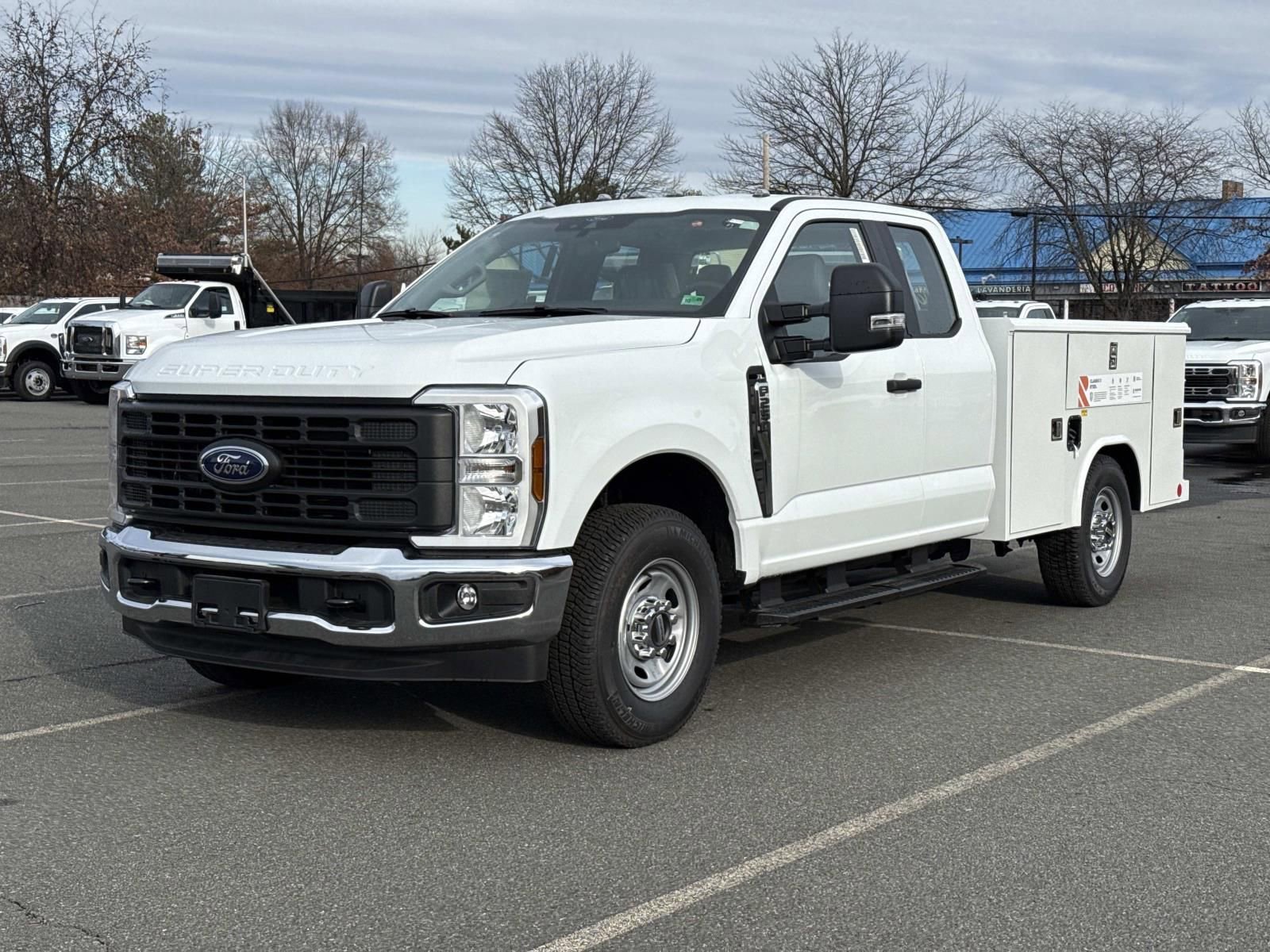 New 2026 Ford F250 XL w/ XL Chrome Package image 7