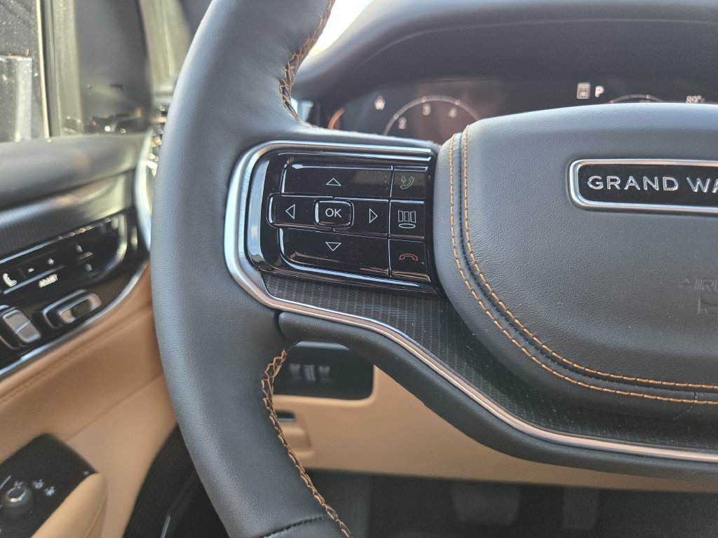 New 2026 Jeep Grand Wagoneer L Summit AWD/4WD image 17