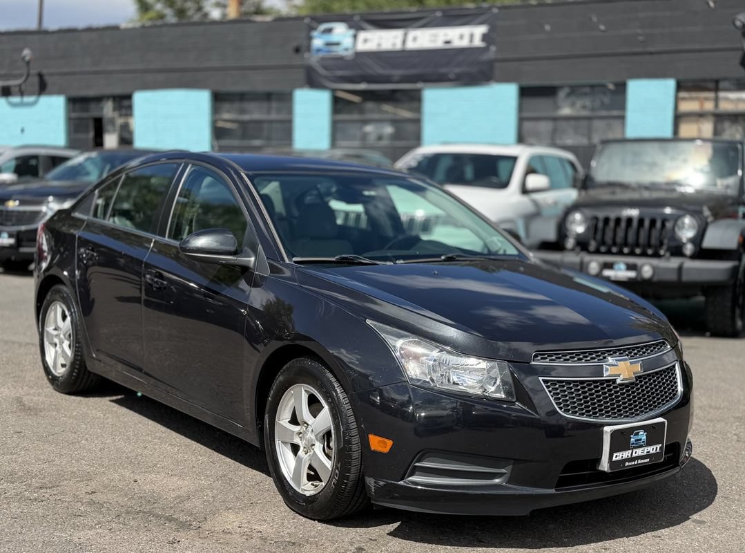 Used 2014 Chevrolet Cruze LT FWD image 1