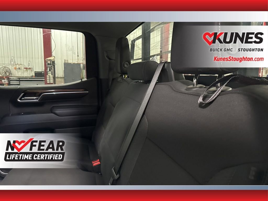 Used 2025 Chevrolet Silverado 1500 LT image 38