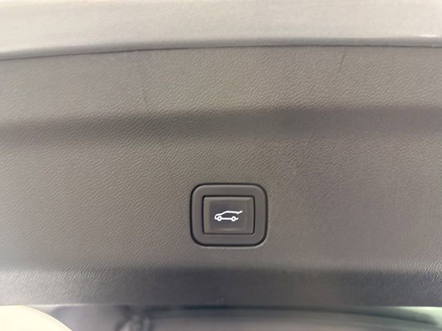 Used 2024 Chevrolet Tahoe RST w/ Luxury Package AWD/4WD image 15