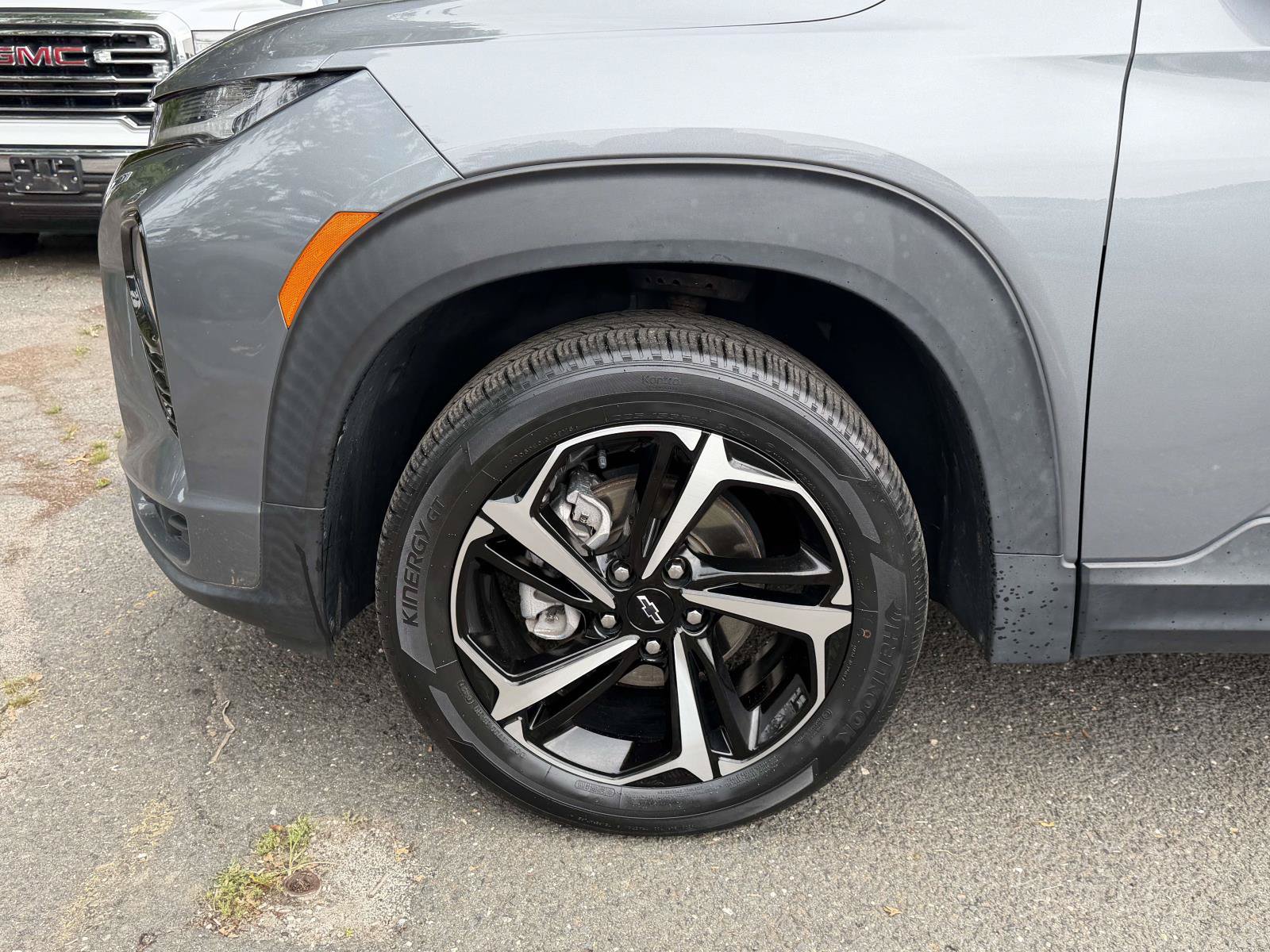 Used 2021 Chevrolet TrailBlazer RS w/ Sun and Liftgate Package AWD/4WD image 9
