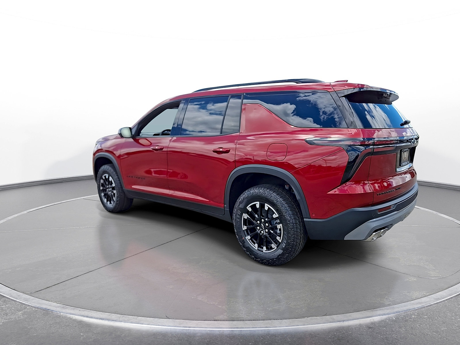 New 2026 Chevrolet Traverse Z71 w/ Enhanced Driving Package AWD/4WD image 6