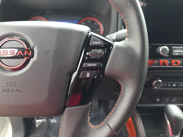 Used 2025 Nissan Frontier PRO-4X AWD/4WD image 18