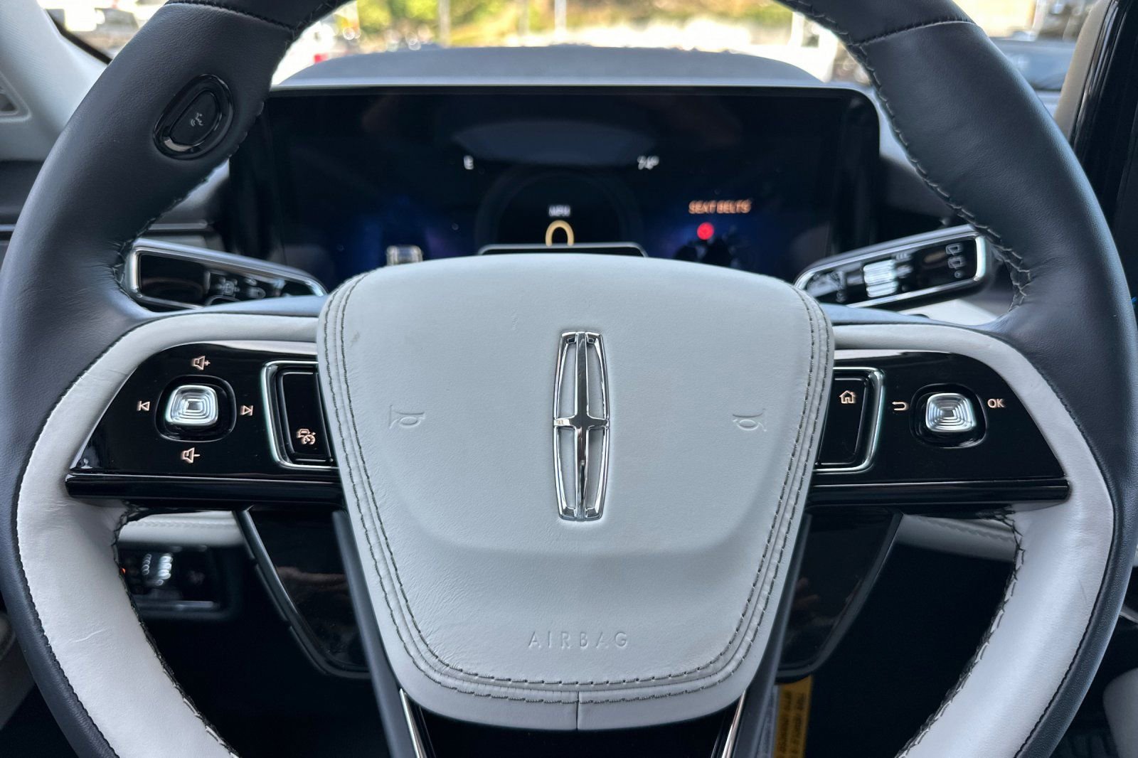 New 2026 Lincoln Aviator 2WD image 24