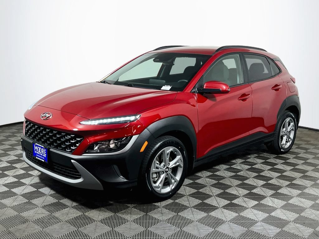 Used 2022 Hyundai Kona SEL AWD/4WD image 3