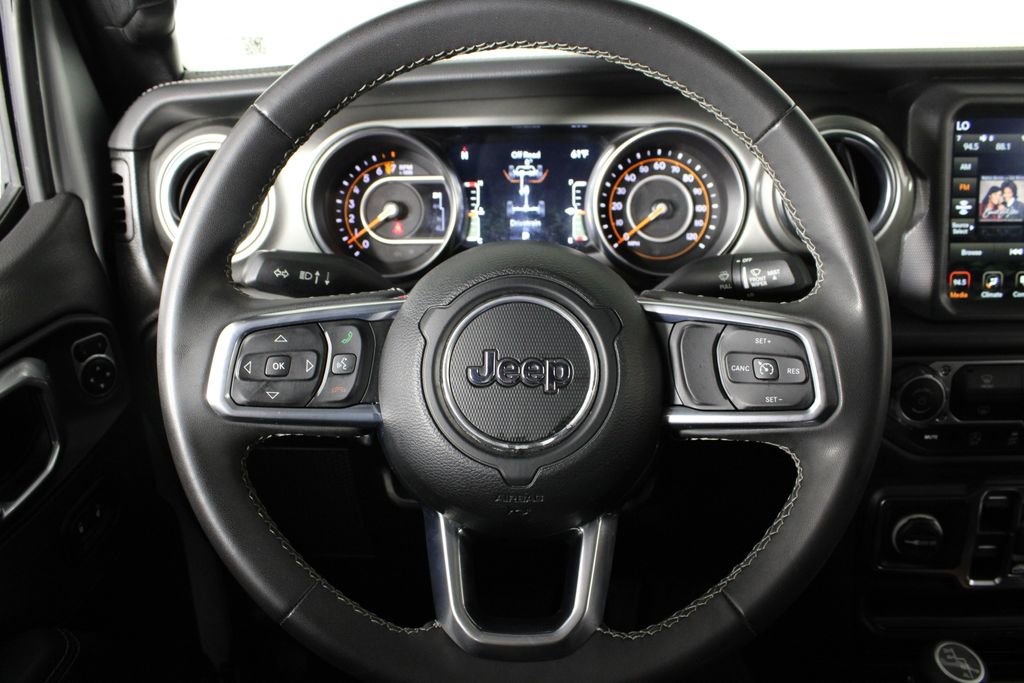 Used 2023 Jeep Gladiator Overland image 24