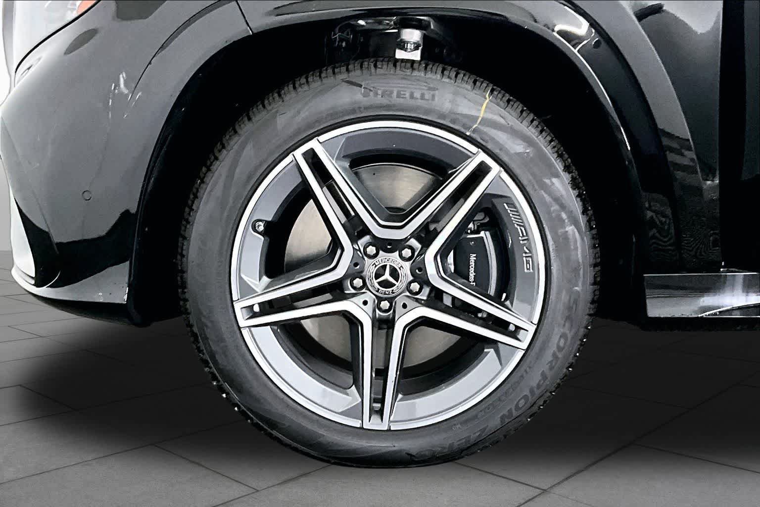New 2027 Mercedes-Benz GLS 450 4MATIC image 17