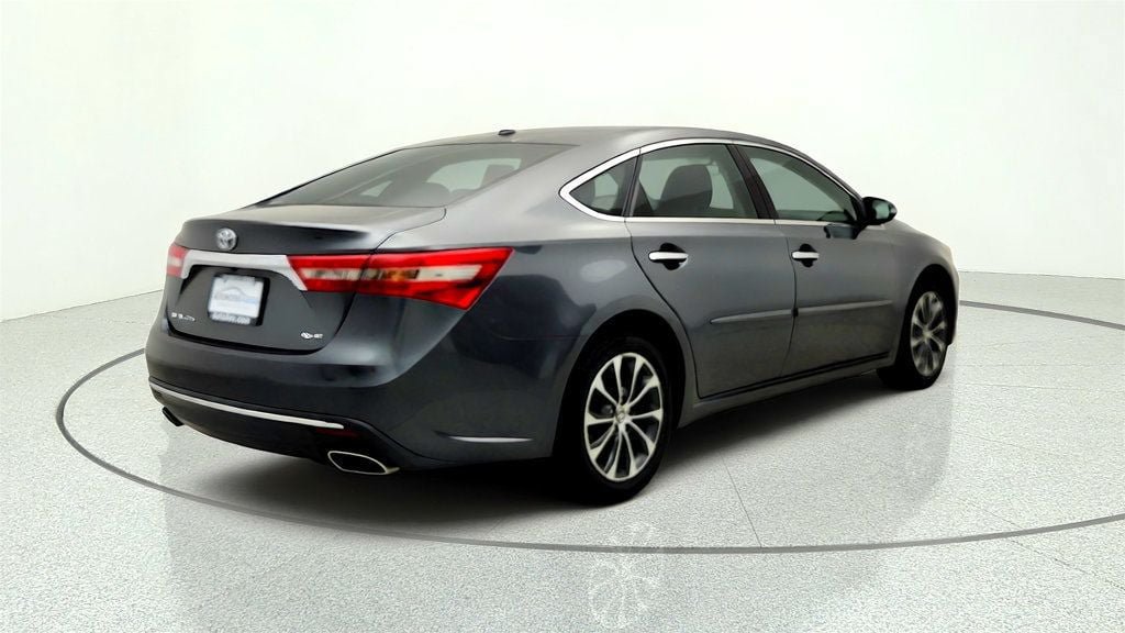 Used 2016 Toyota Avalon XLE Plus FWD image 5
