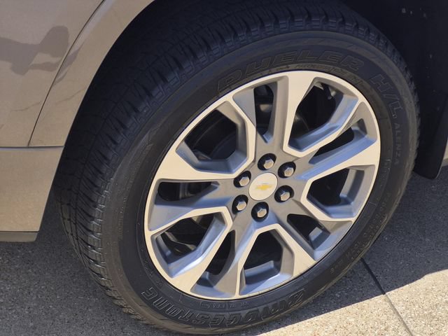 Used 2018 Chevrolet Traverse Premier w/ Driver Confidence II Package FWD image 9