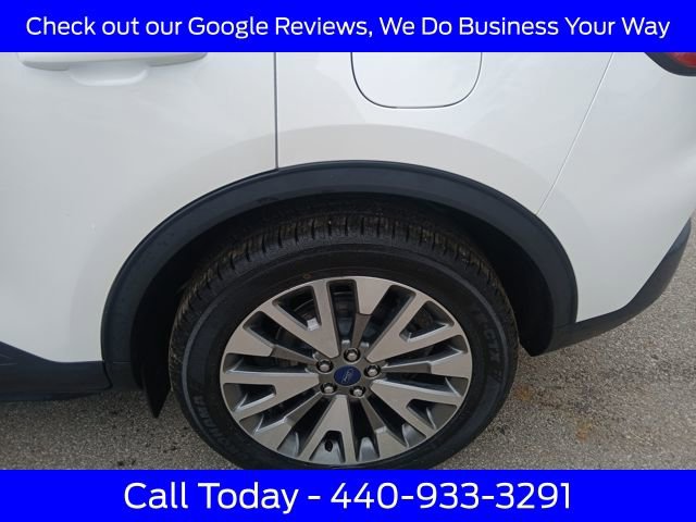 Certified 2022 Ford Escape Titanium w/ Class II Trailer Tow Package image 19