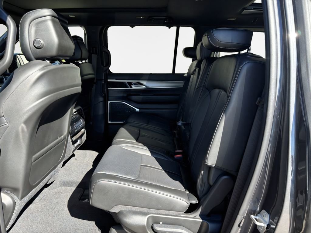 New 2025 Jeep Wagoneer Series II w/ Convenience Group I image 41