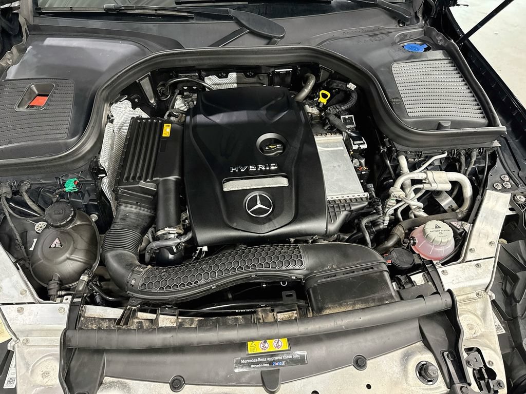 Used 2019 Mercedes-Benz GLC 350e 4MATIC image 36