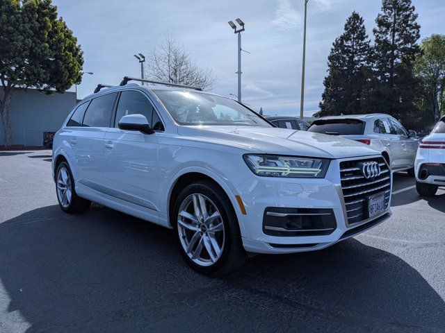 Used 2018 Audi Q7 3.0T Prestige AWD/4WD image 3