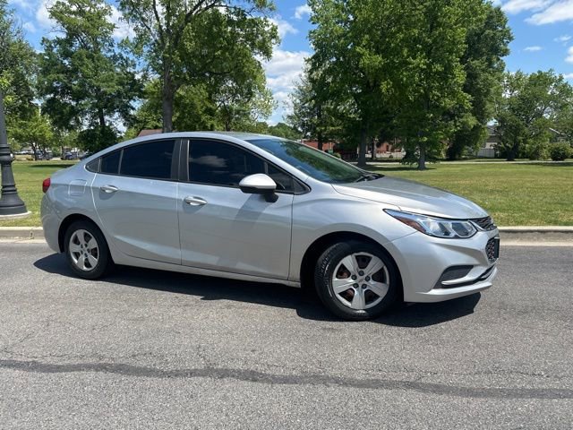 Used 2016 Chevrolet Cruze LS FWD image 2
