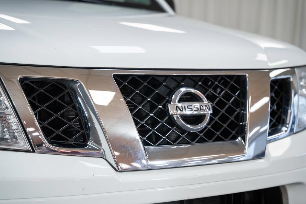 Used 2021 Nissan Frontier SV RWD image 10