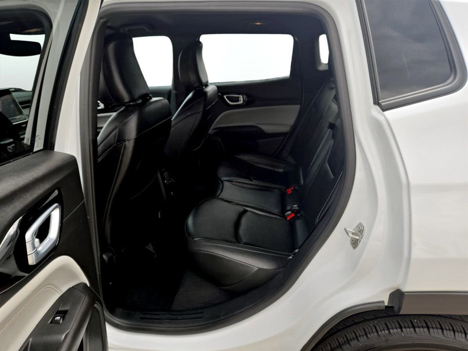 Used 2025 Jeep Compass Limited AWD/4WD image 29