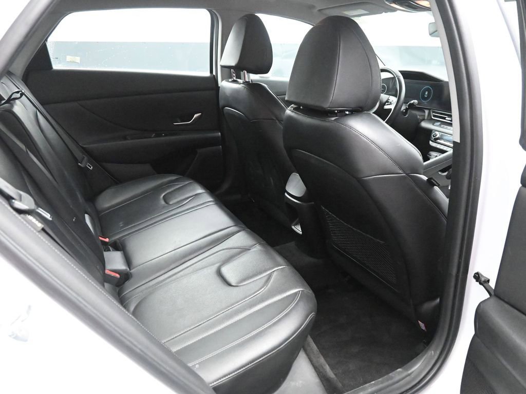 New 2026 Jeep Compass Latitude AWD/4WD image 16