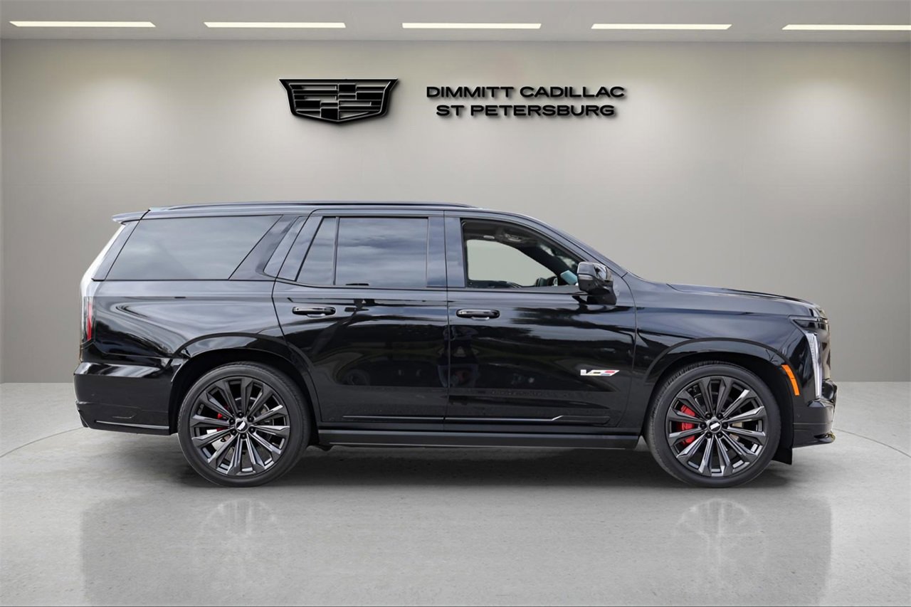 Certified 2025 Cadillac Escalade V w/ LPO, Floor Liner Package image 6