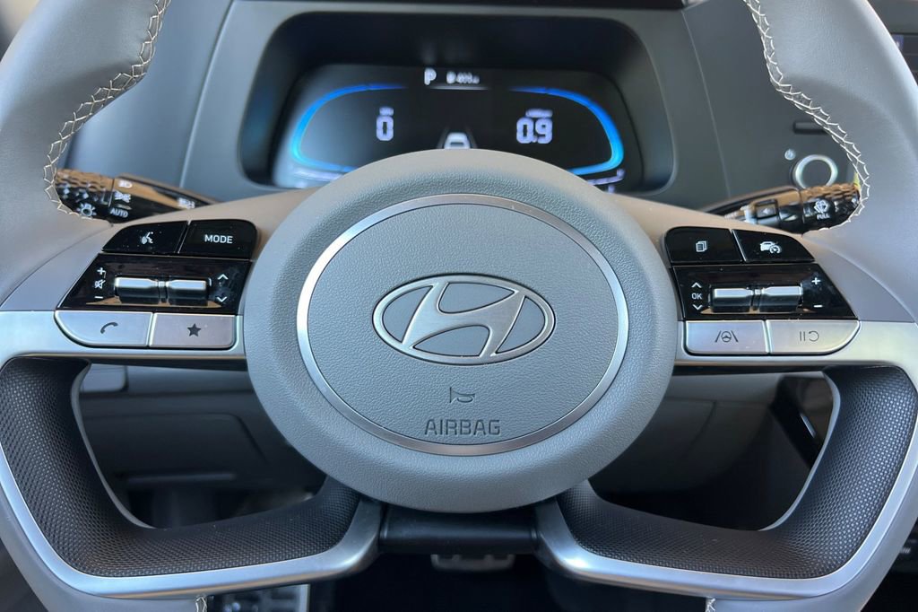 Used 2025 Hyundai Elantra Sport FWD image 20