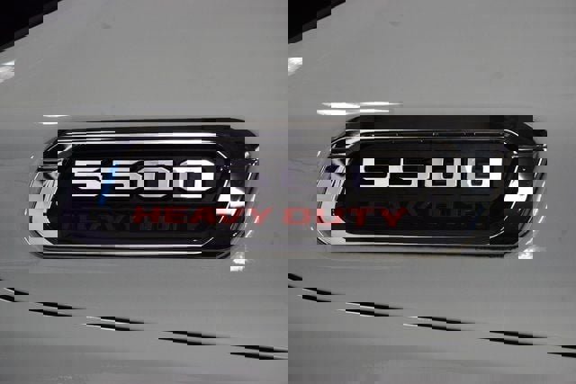 Used 2024 RAM 5500 Tradesman w/ Chrome Appearance Group image 9