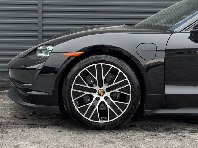 New 2024 Porsche Taycan image 11