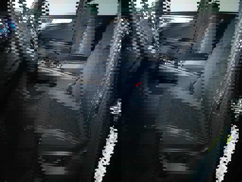 Used 2024 Volkswagen Atlas Cross Sport SE image 18