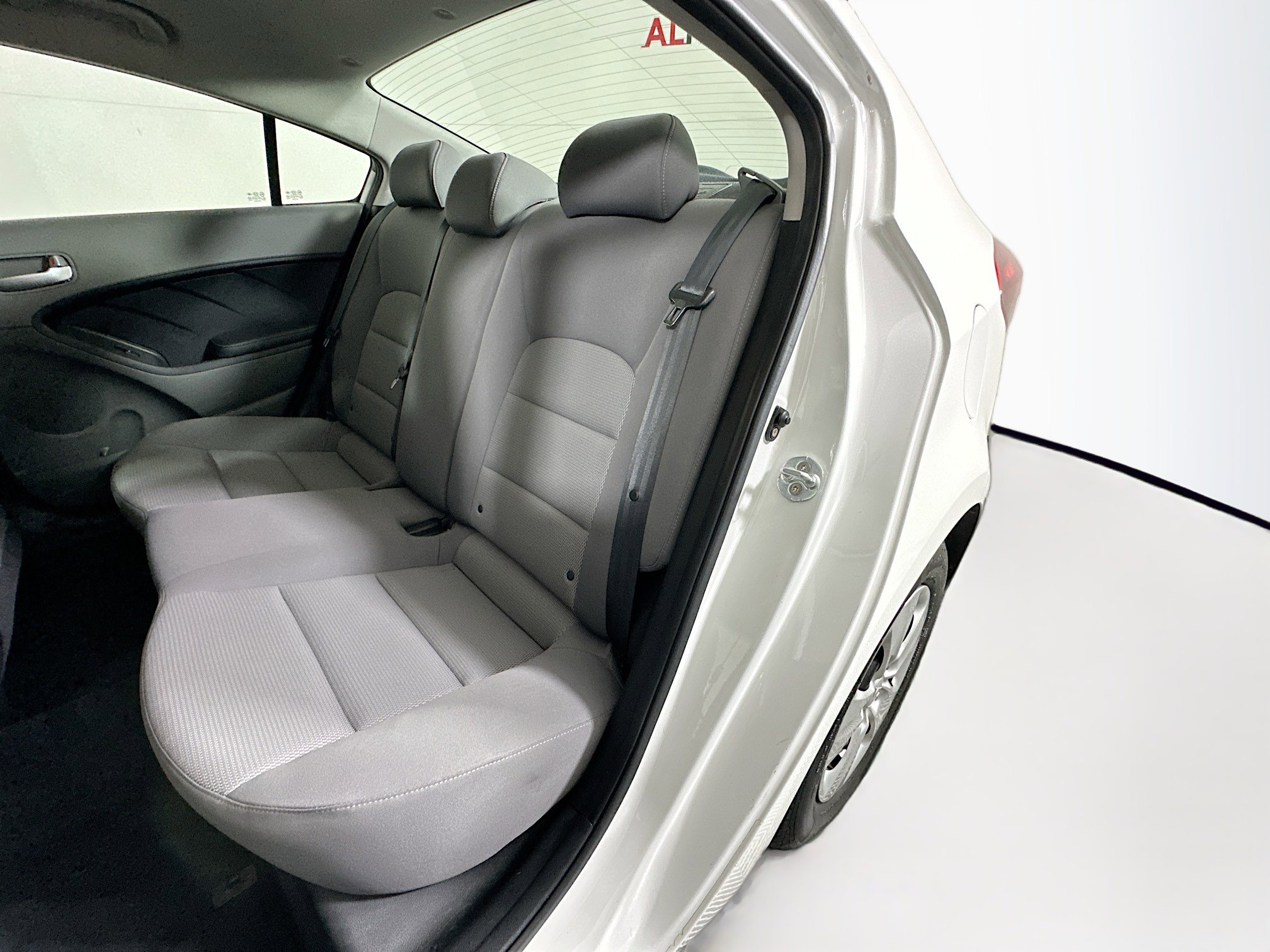 Used 2017 Kia Forte LX image 23